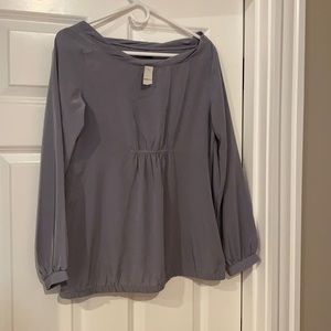 Gap maternity shirt